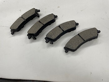 Bromsbelägg bak 4 wd
