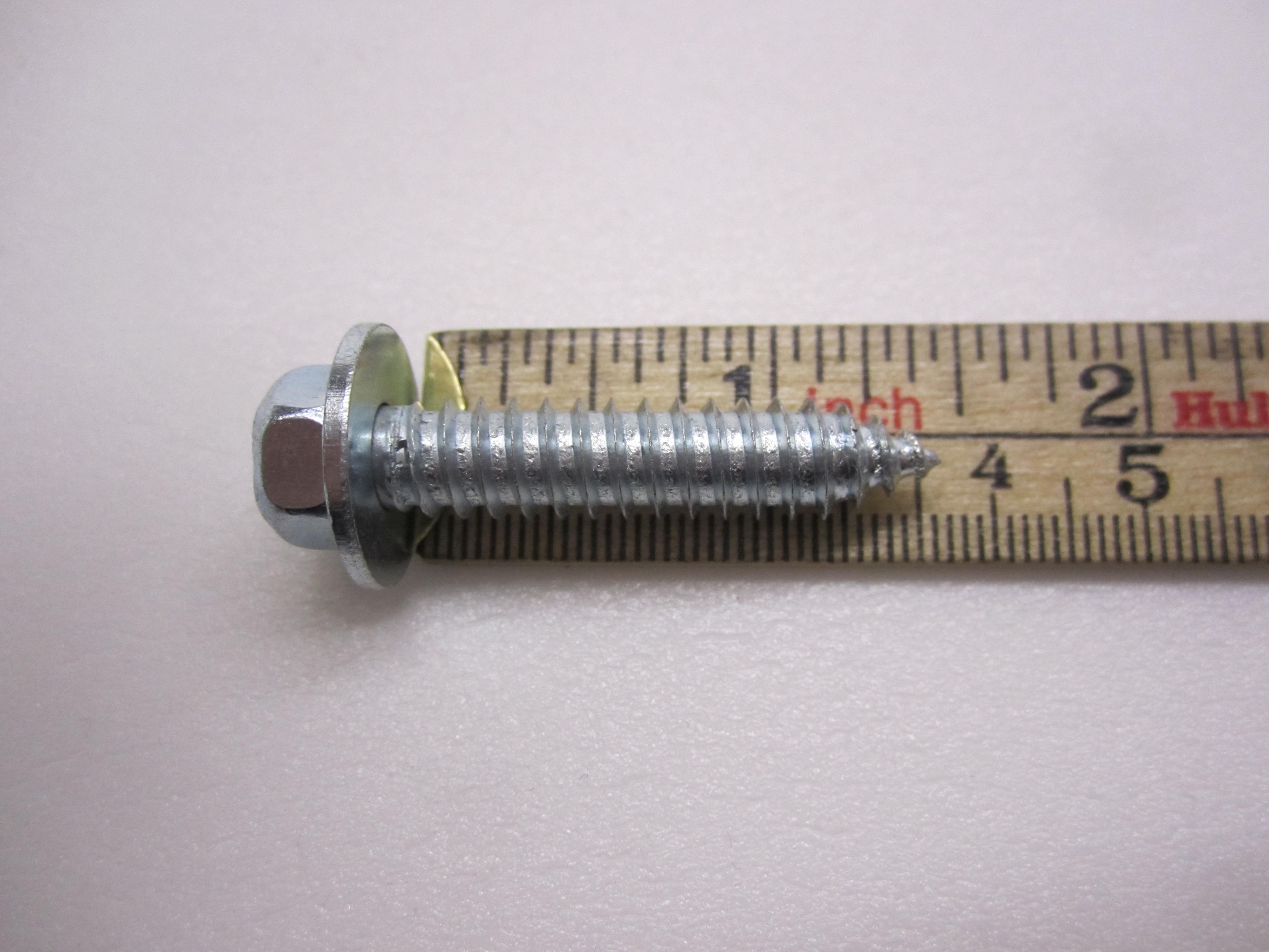 Skruv för bakre spiklist 1 1/2" - 2