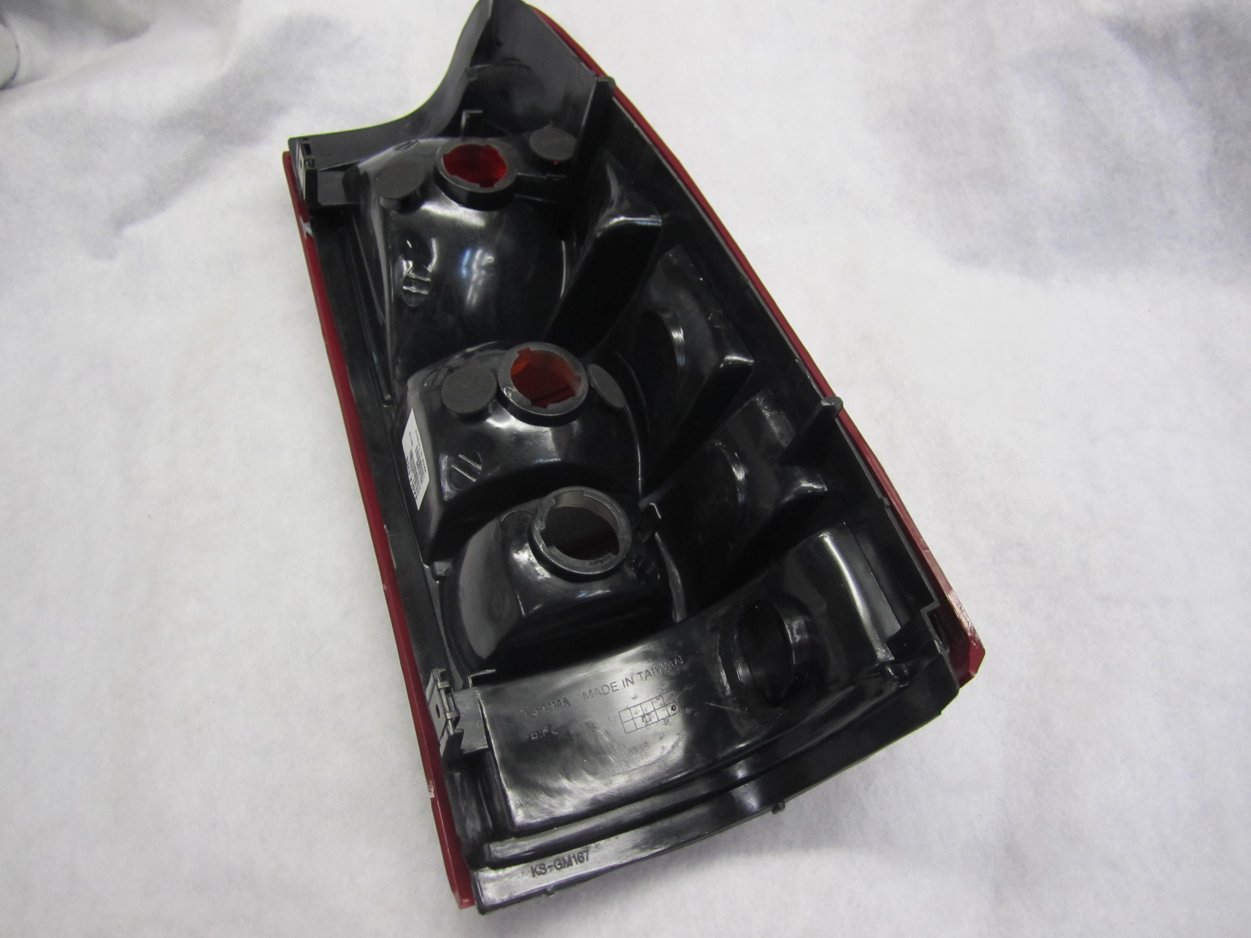 Baklampa vänster sida - 2