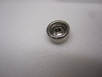 TRYCKKNAPP HANE U KRAGE