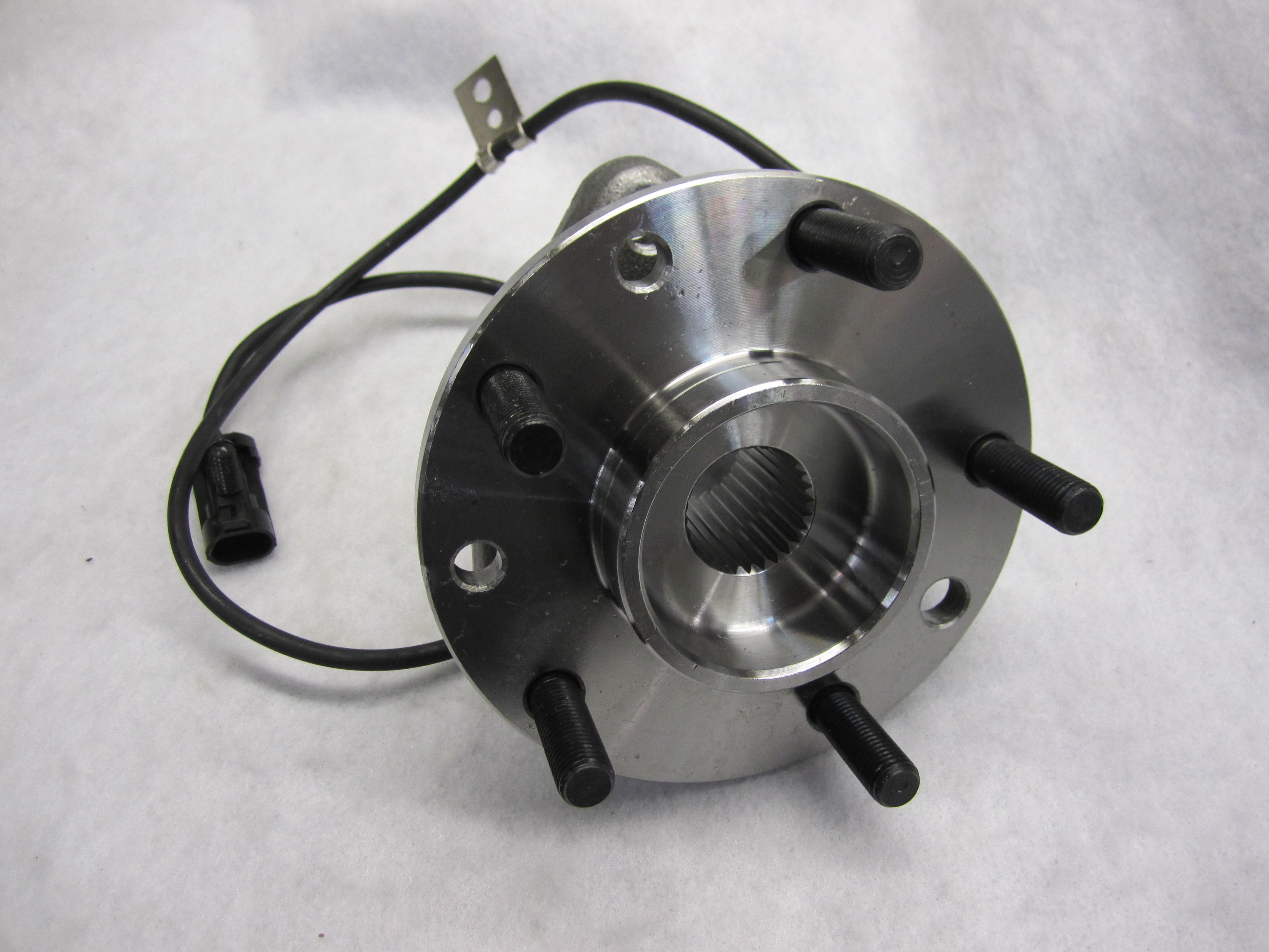GM-S10 HUB 97-05  4WD w/ABS - 4