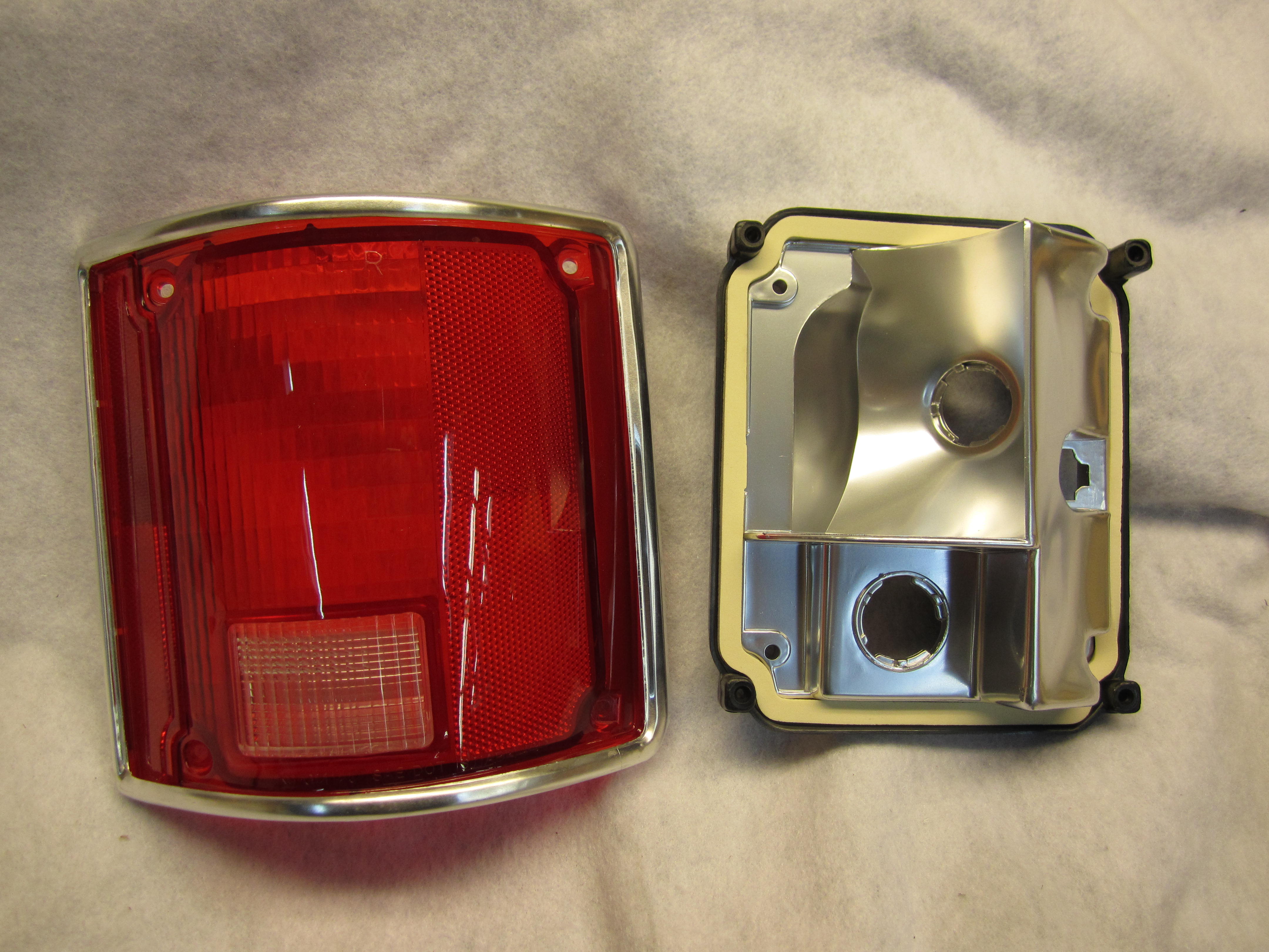 Baklampa kompl. Hö - 2