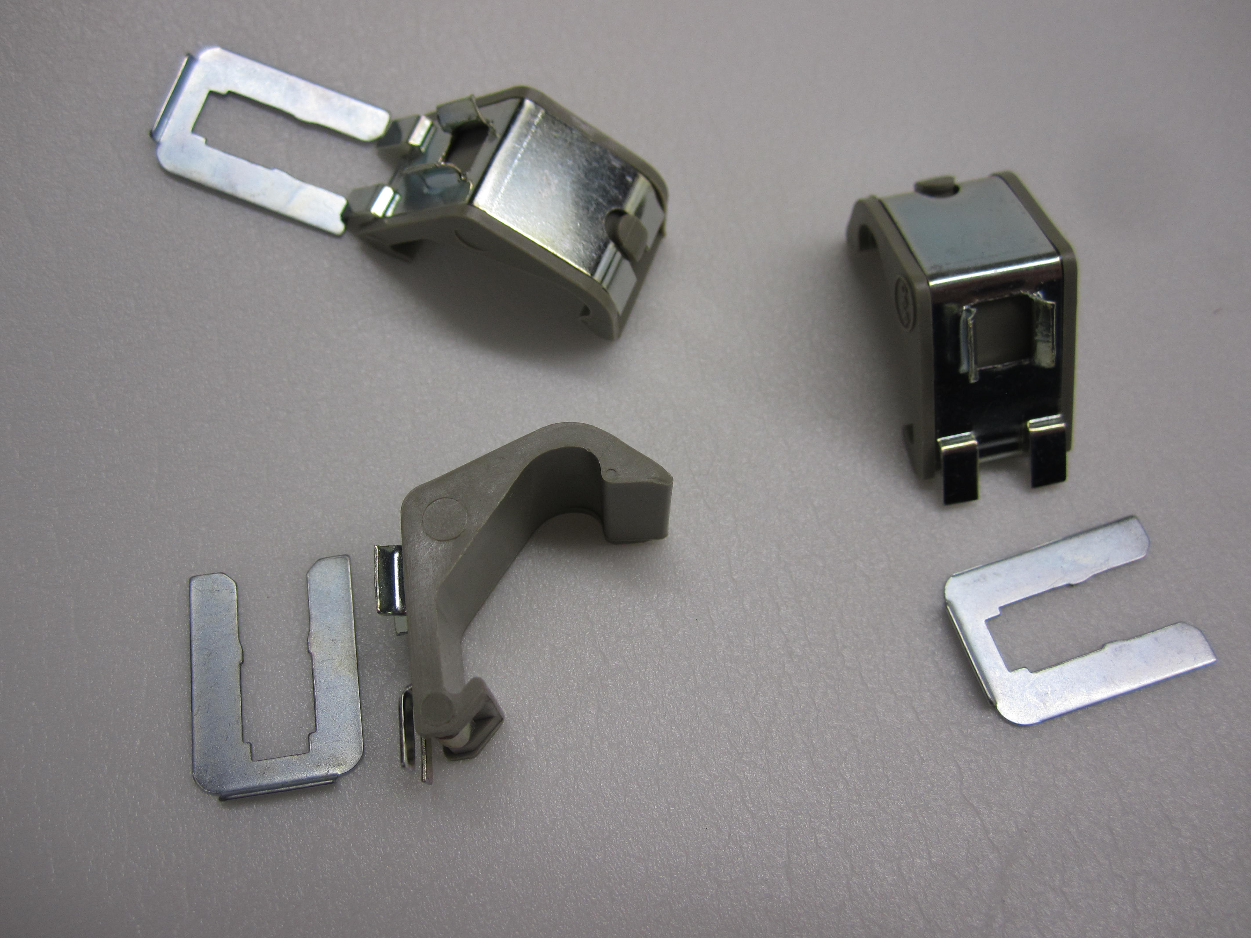 Clips för cabskydd GM - 2