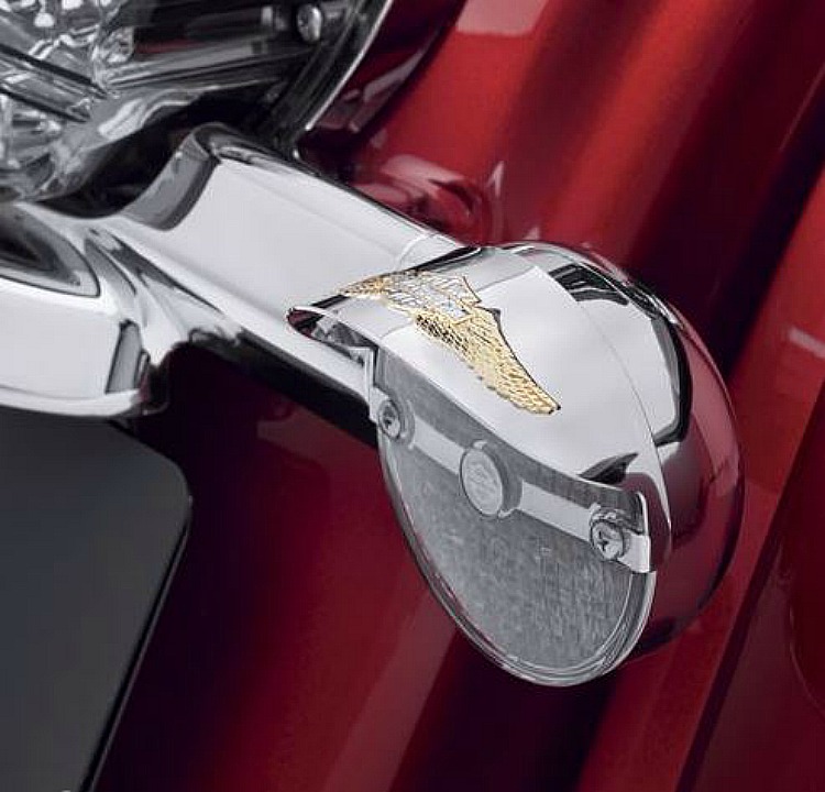 Originalkepsar med H-D logo och vingar i guld.