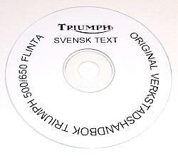 V.HANDBOK TRIUMPH FLINTA, CD