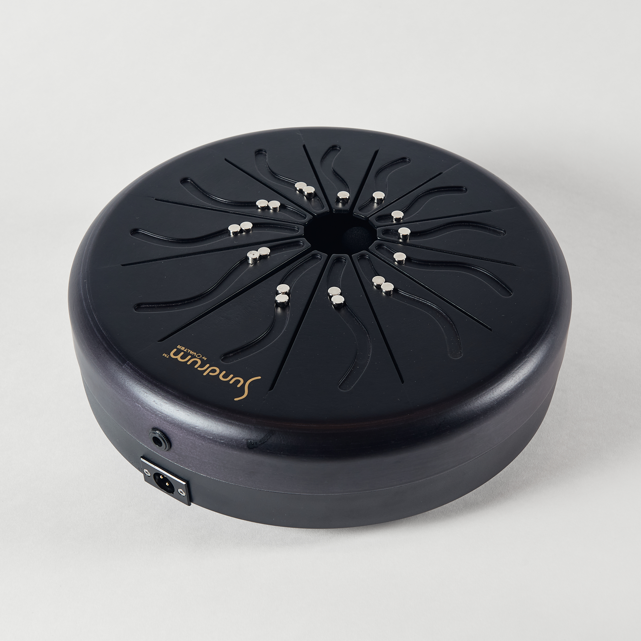 SUNDRUM™  version Bajo "Black Hole Sun" - 9