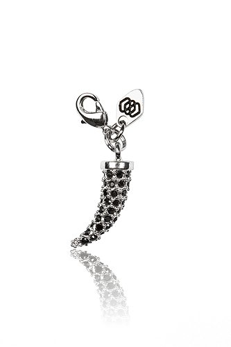Single Horn Crystals Black