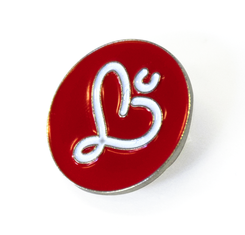 Pins med magnet.