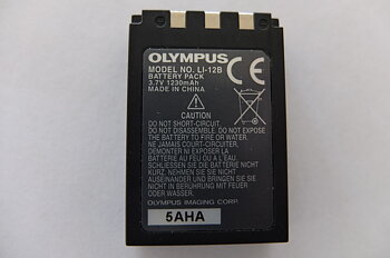 Olympus LI-12B