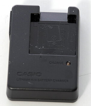 Casio batteriladdare BC-60L