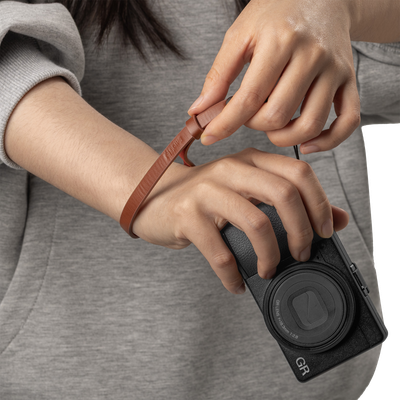 SmallRig 5684 Quick Release Wrist Strap for Ricoh GR Series (Red) - 4