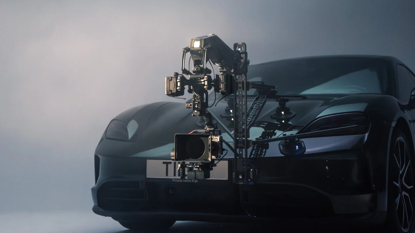 Tilta Hydra Alien Pro Car Mounting System - V Mount - 14