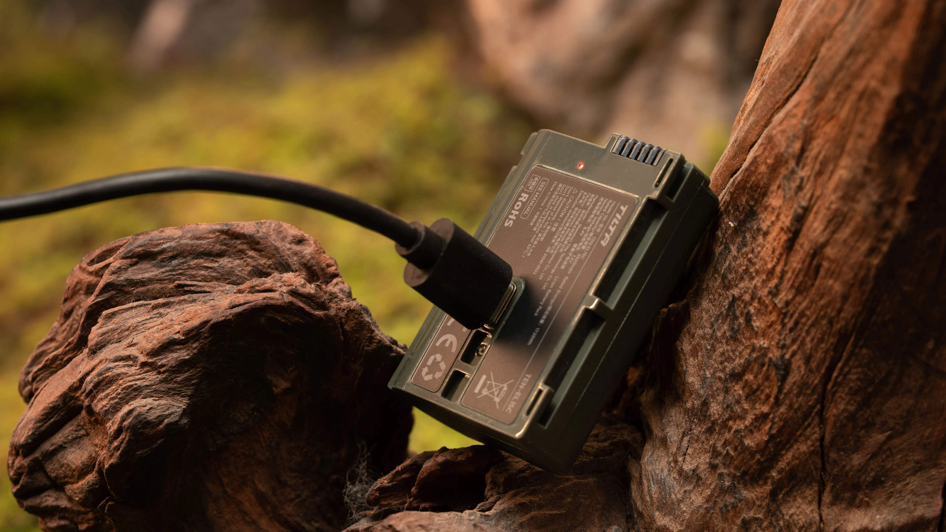 Tilta EN-EL15C Battery with USB-C Input (2400mAh) - Green - 7