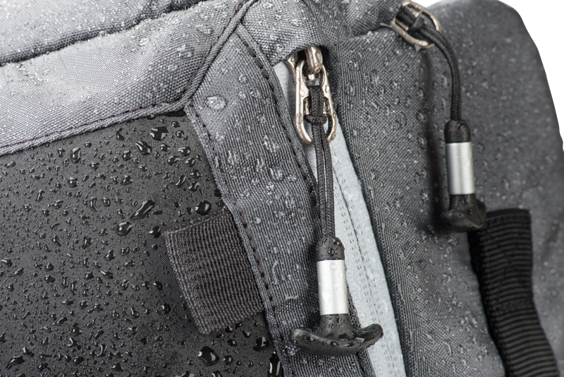 Think Tank MindShift PhotoCross 10, Carbon Grey - 17