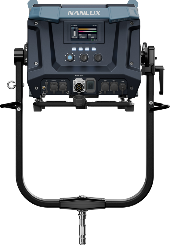 Evoke 5000B Spot Light in Flight Case with 45° Reflector - 7