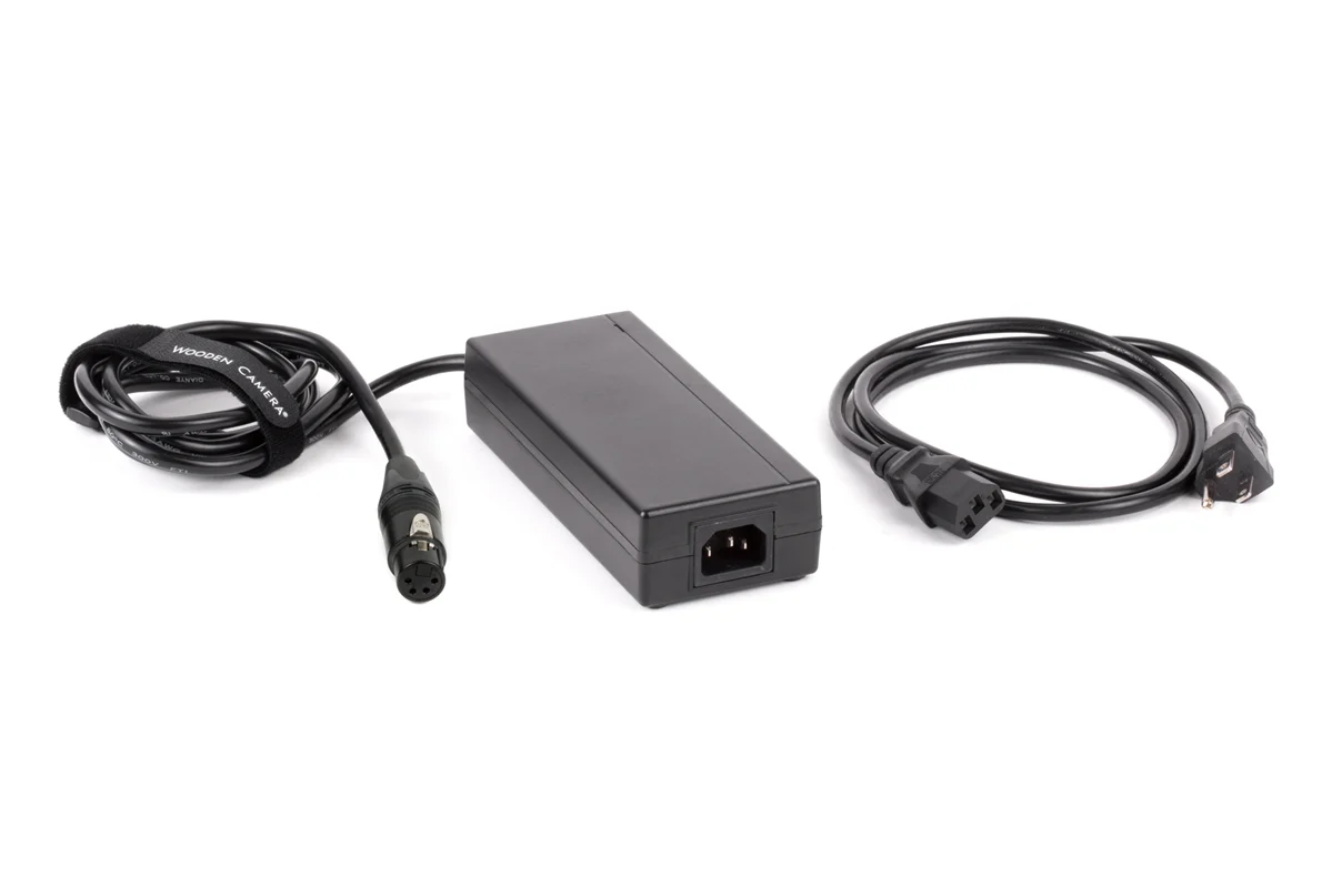 Wooden Camera 15V Power Supply (4pin XLR Female)