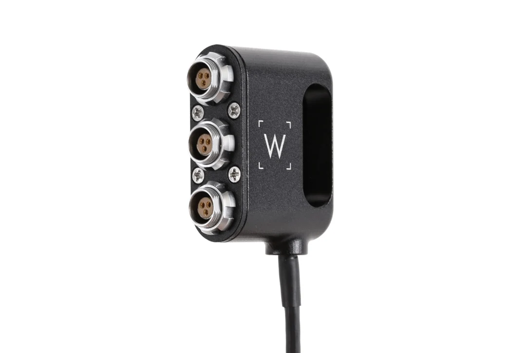 Wooden Camera 1 to 3 Mini Power Splitter (3pin Fischer) - 3