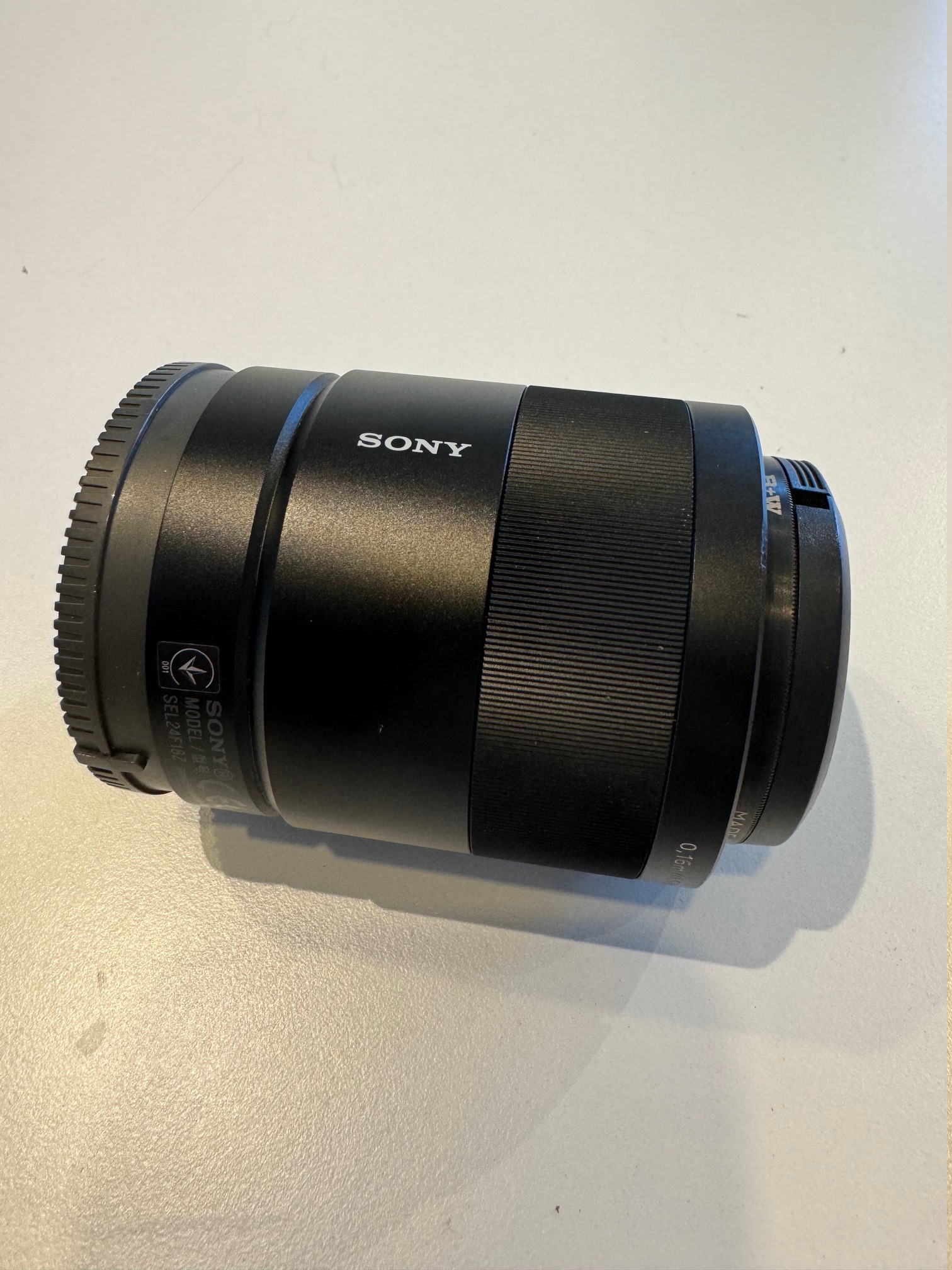 SONY Sonnar T* E 24mm F1.8 ZA With UV- Filter E-mount Lens- Used