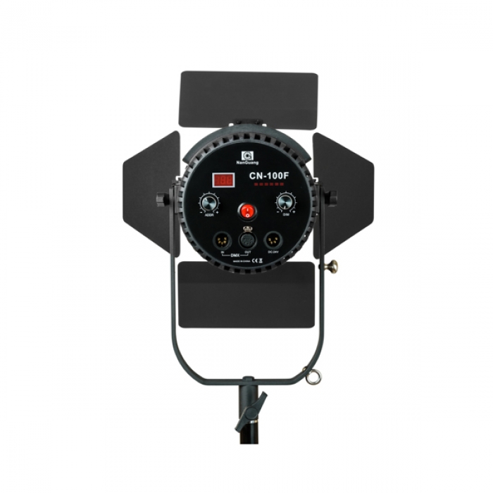NanGuang LED Fresnel Videolight CN-100F - 5