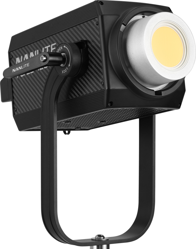 Nanlite Forza 720 LED Spot light with Trolley Case - 7