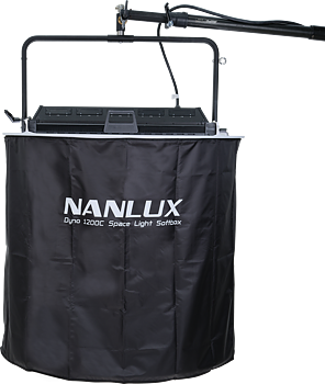 Nanlux Dyno 650C Space light Softbox