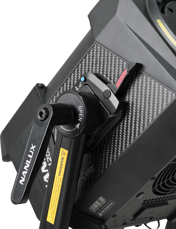 Nanlux Evoke 1200B Spot Light with Trolly Case - 10