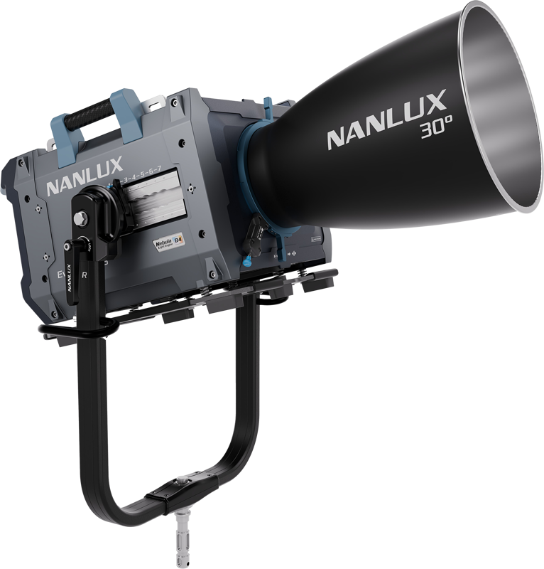 Nanlux Evoke 5000B Spot Light in Flight Case with 30° Reflector - 3