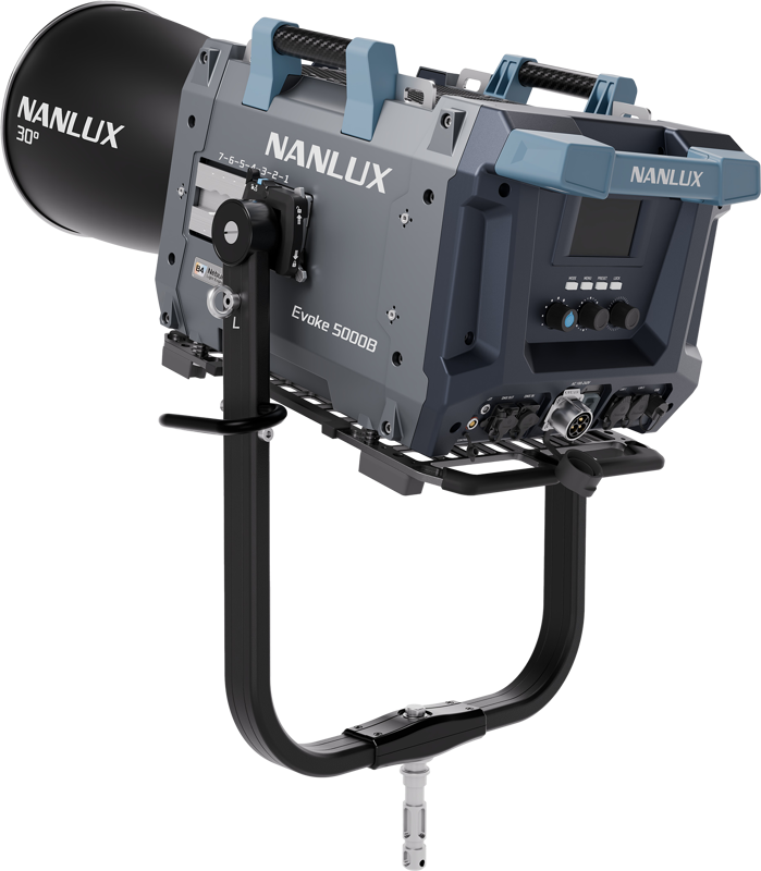 Nanlux Evoke 5000B Spot Light in Flight Case with 30° Reflector - 10