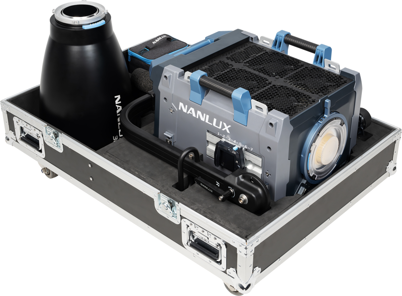 Nanlux Evoke 5000B Spot Light in Flight Case with 30° Reflector - 7