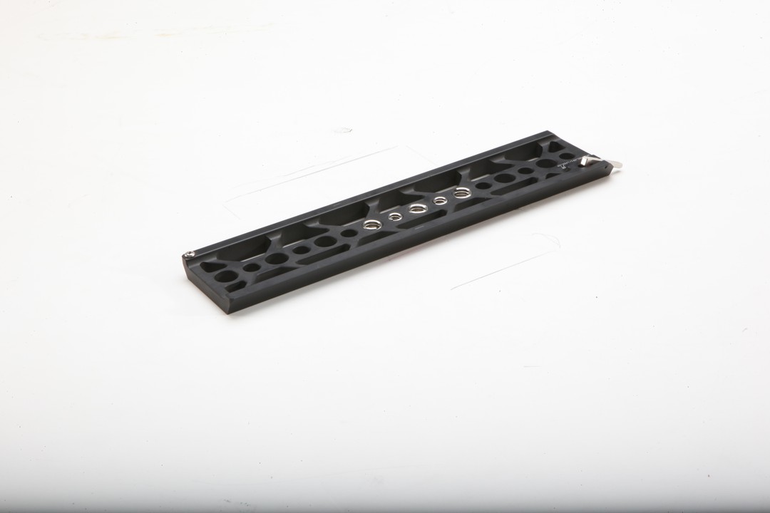 Tilta 10" lightweight dovetail plate  Black version - 3