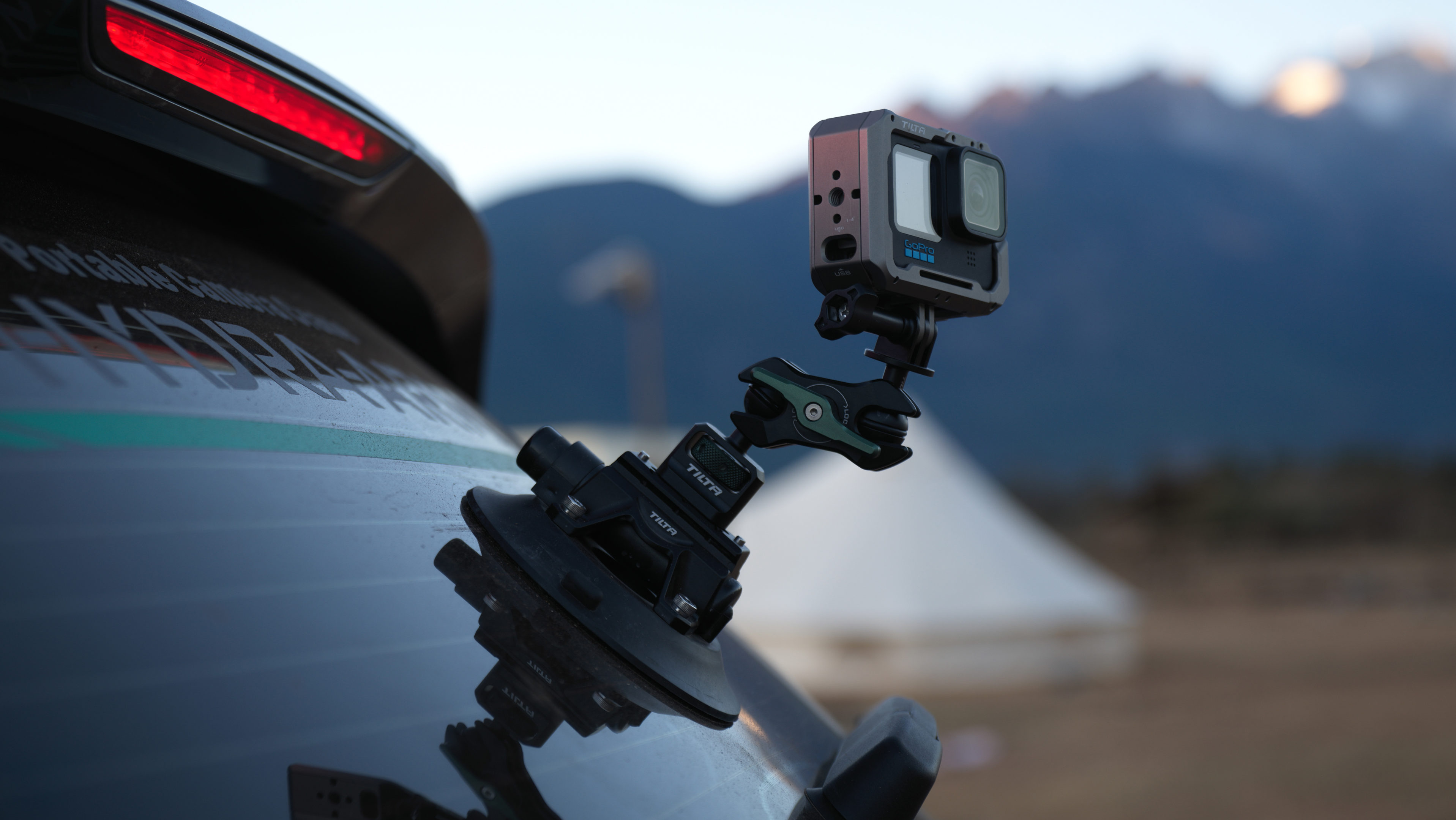 Tilta  Universal Suction Cup (4.5") with Mounting Bracket