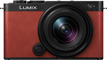 Panasonic Lumix S9 Crimson Red 18-40mm F/4.5-6.3