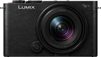 Panasonic Lumix S9 Jet Black 18-40mm F/4.5-6.3