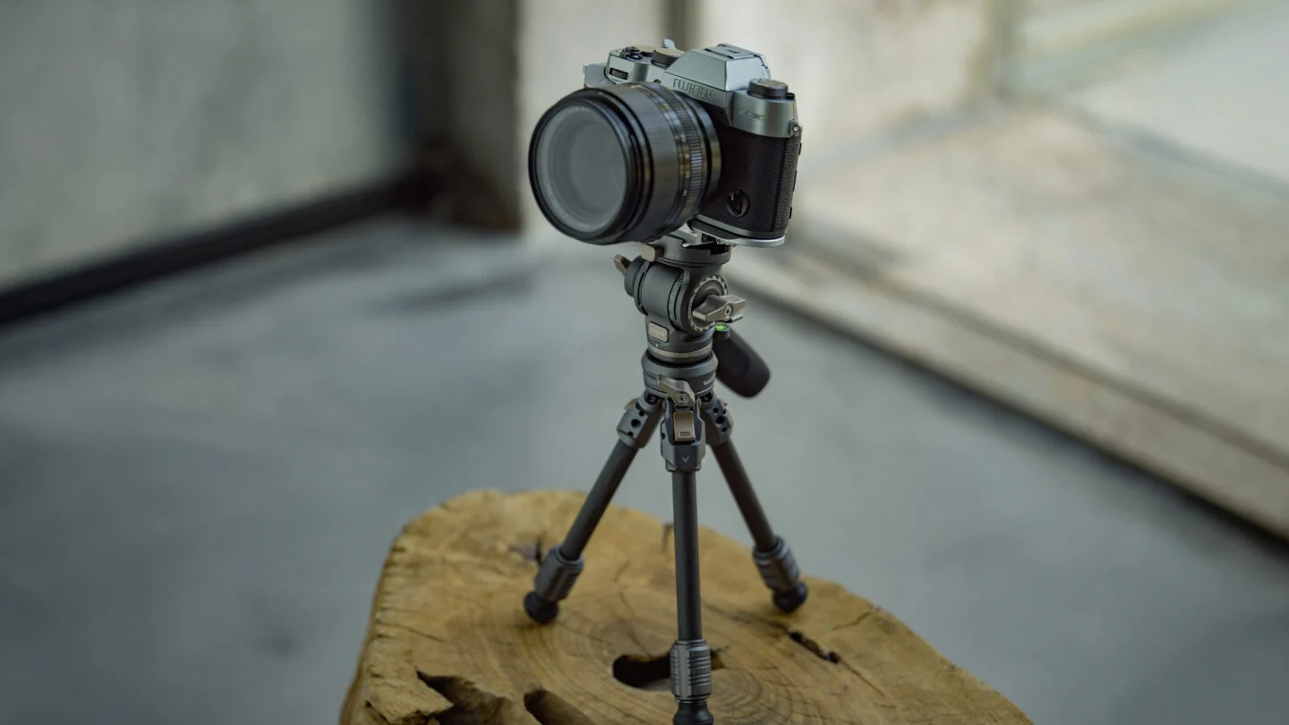 Tilta Tabletop Video Fluid Head with 1-Stage Carbon Fiber Legs (3KG) - Forest Green - 9