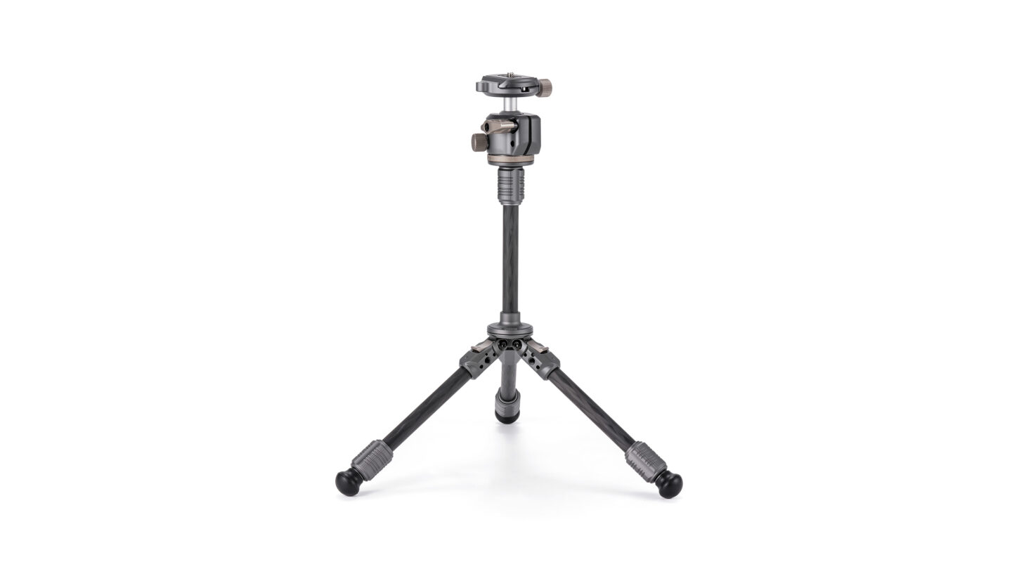 Tilta Tabletop Ball Head with 1-Stage Carbon Fiber Tripod Legs (3KG) Extendable Edition - Space Gray - 3