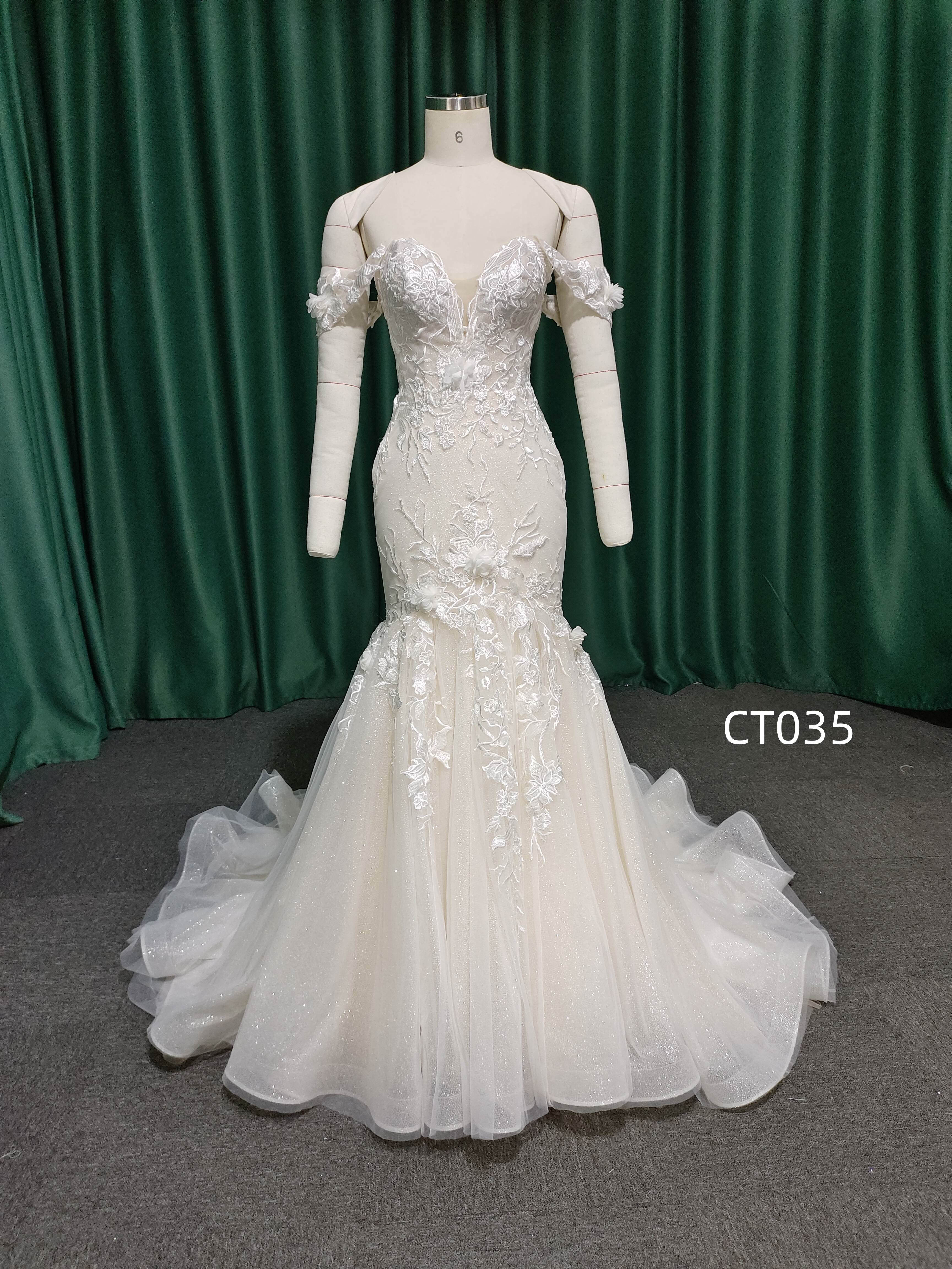 Chantilly Bridal CT035