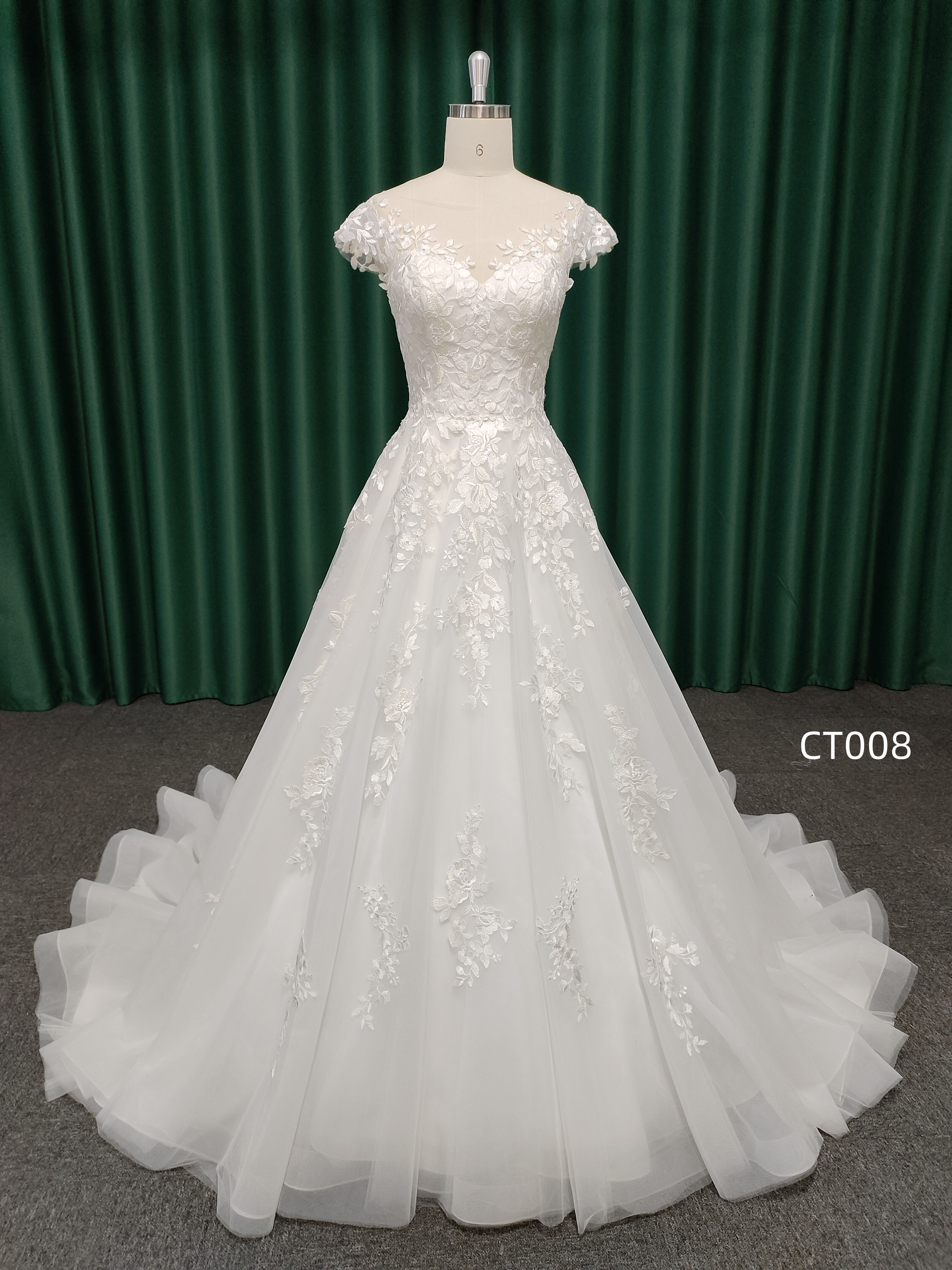 Chantilly Bridal CT008