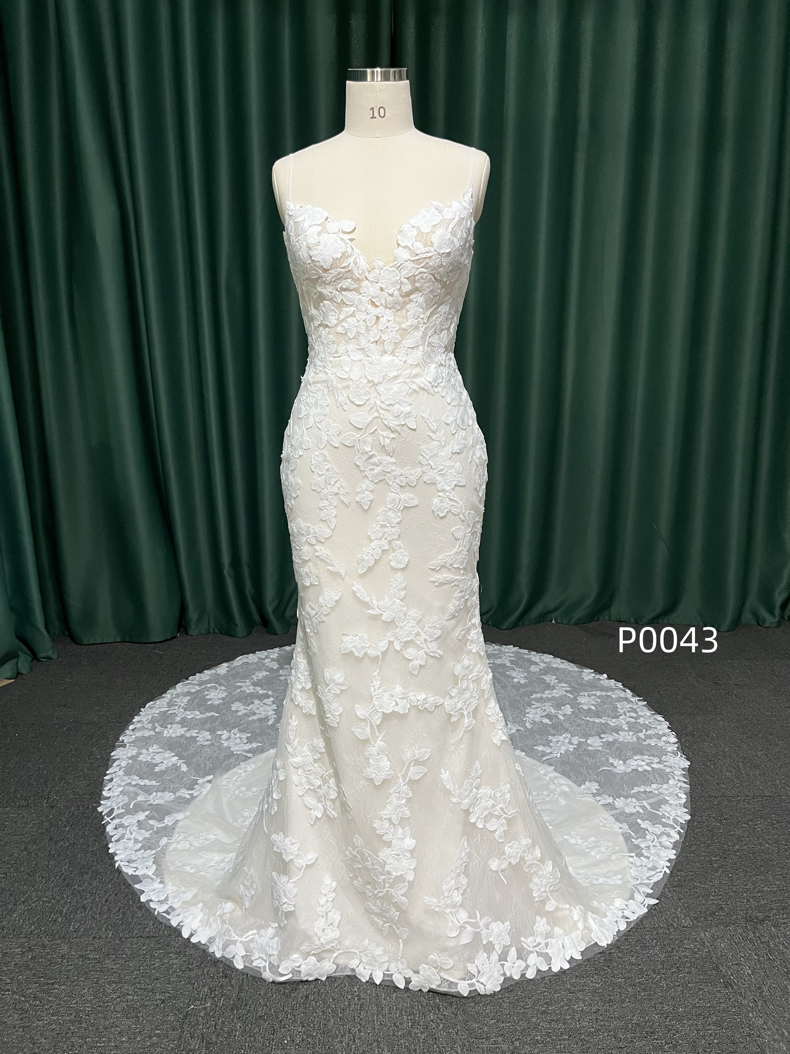 Chantilly Bridal P0043