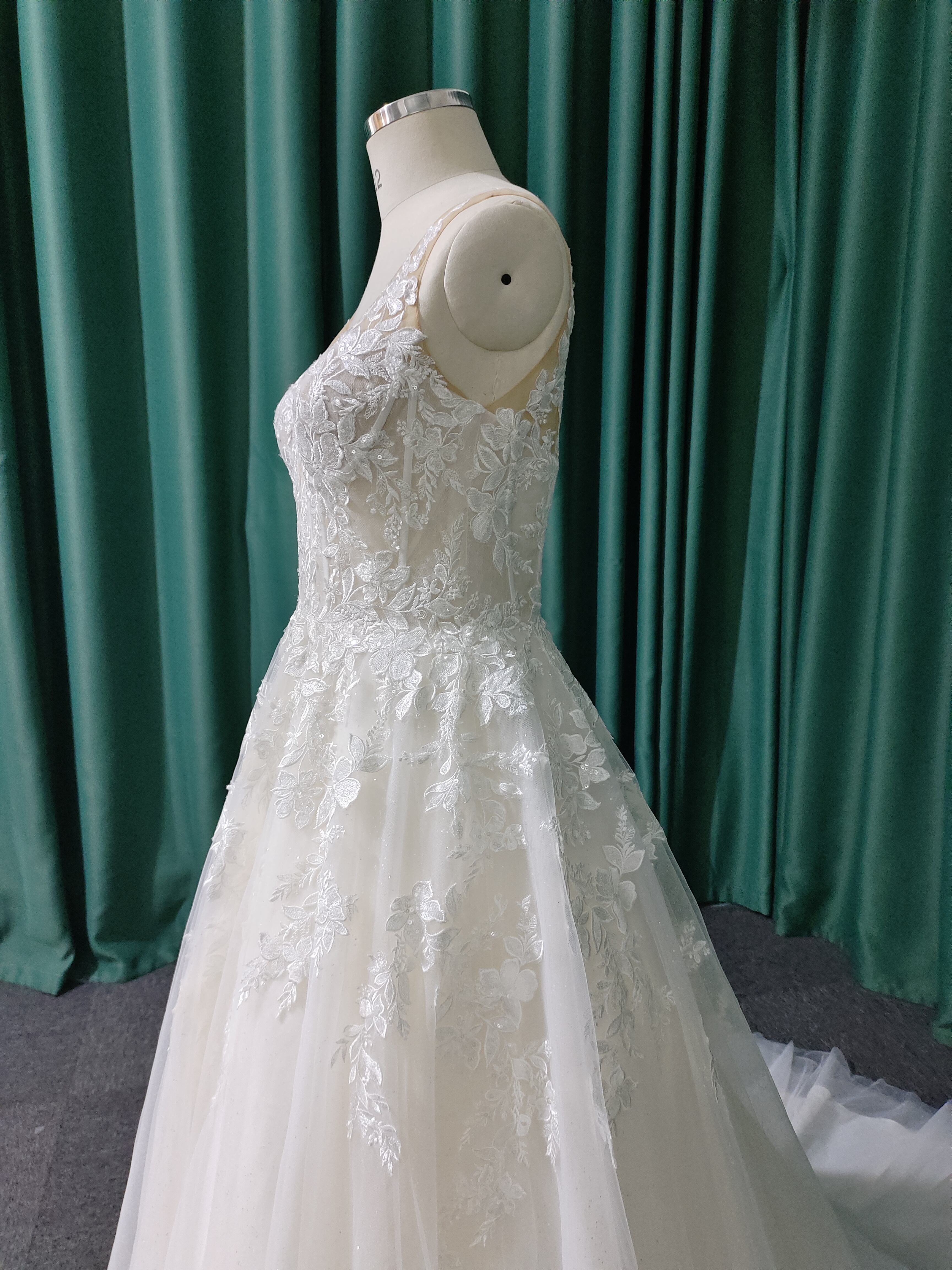 Chantilly Bridal KDY001 - 3