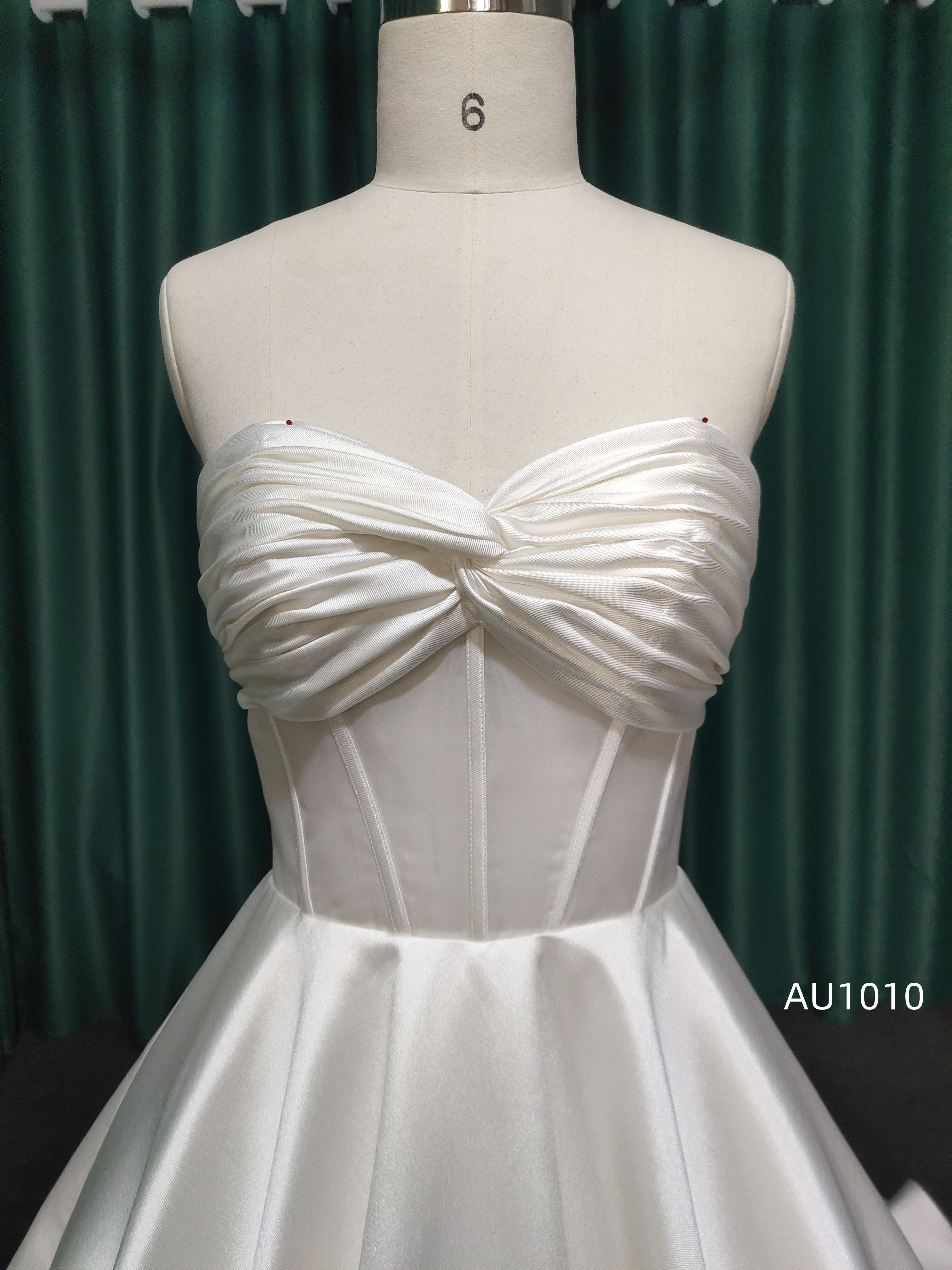 Chantilly Bridal AU1010 - 3