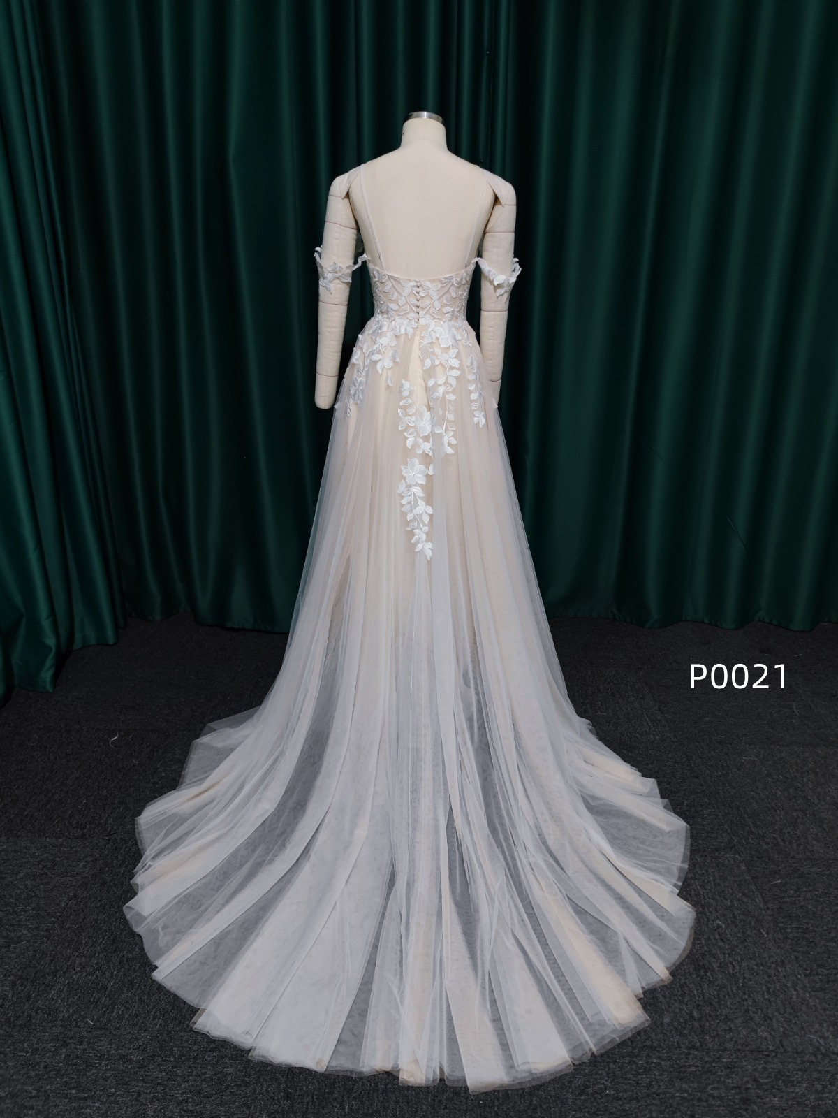 Chantilly Bridal P0021 - 2