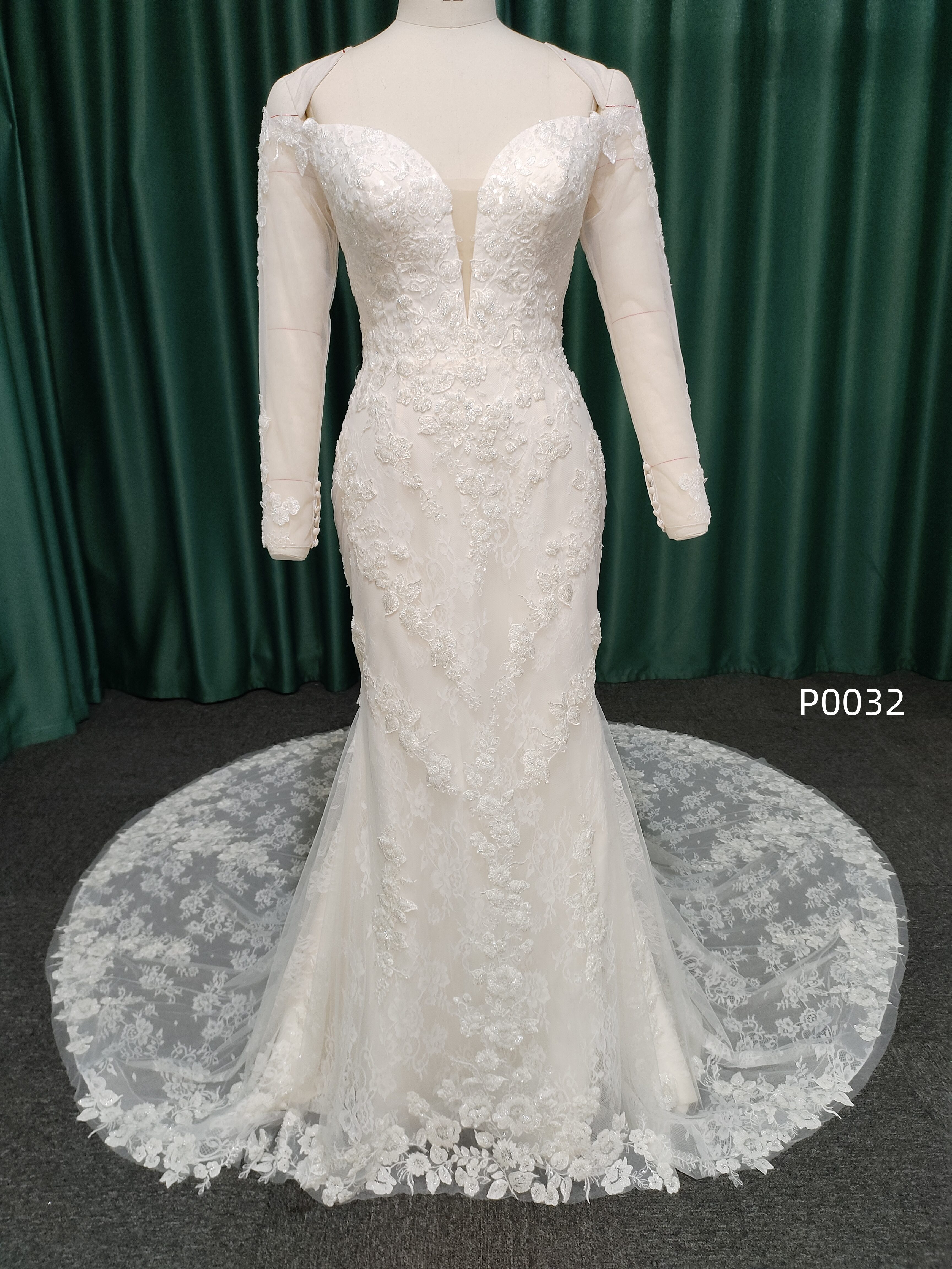Chantilly Bridal P0032