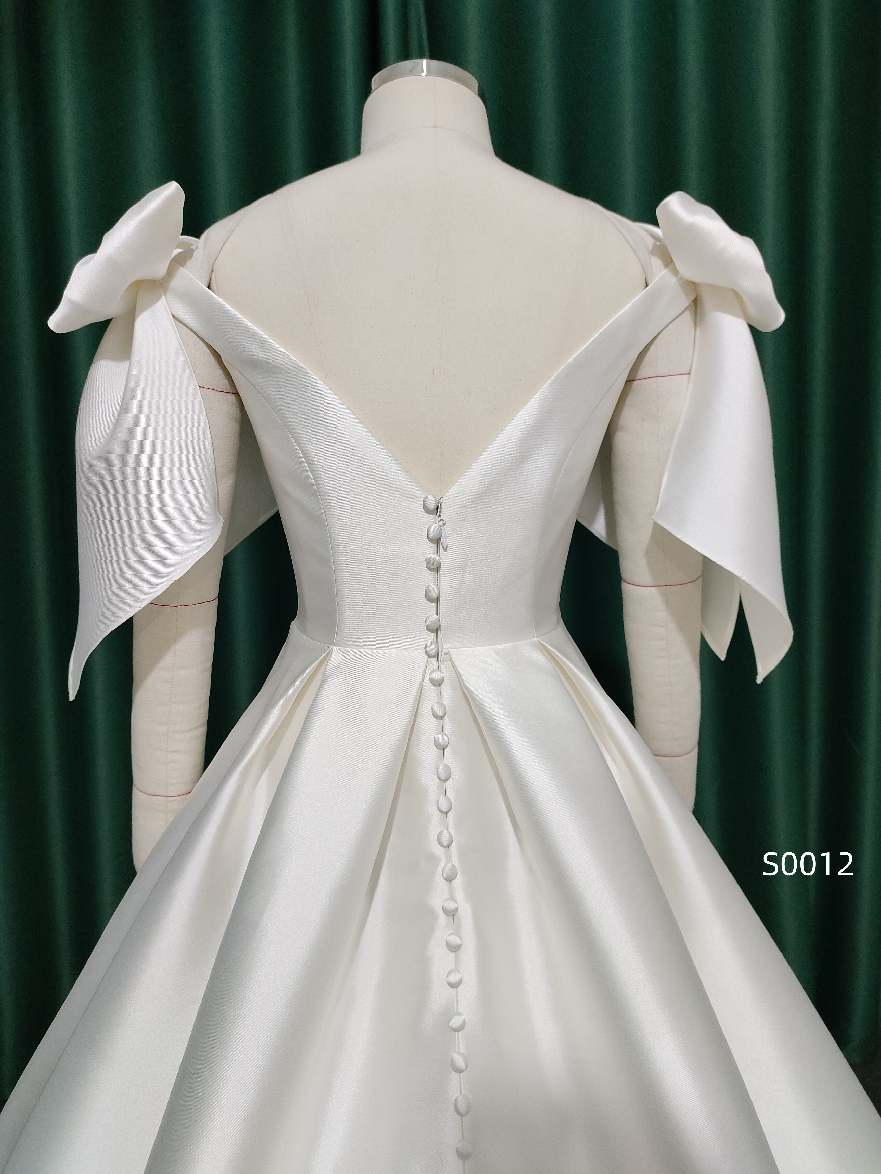 Chantilly Bridal S0012 - 4