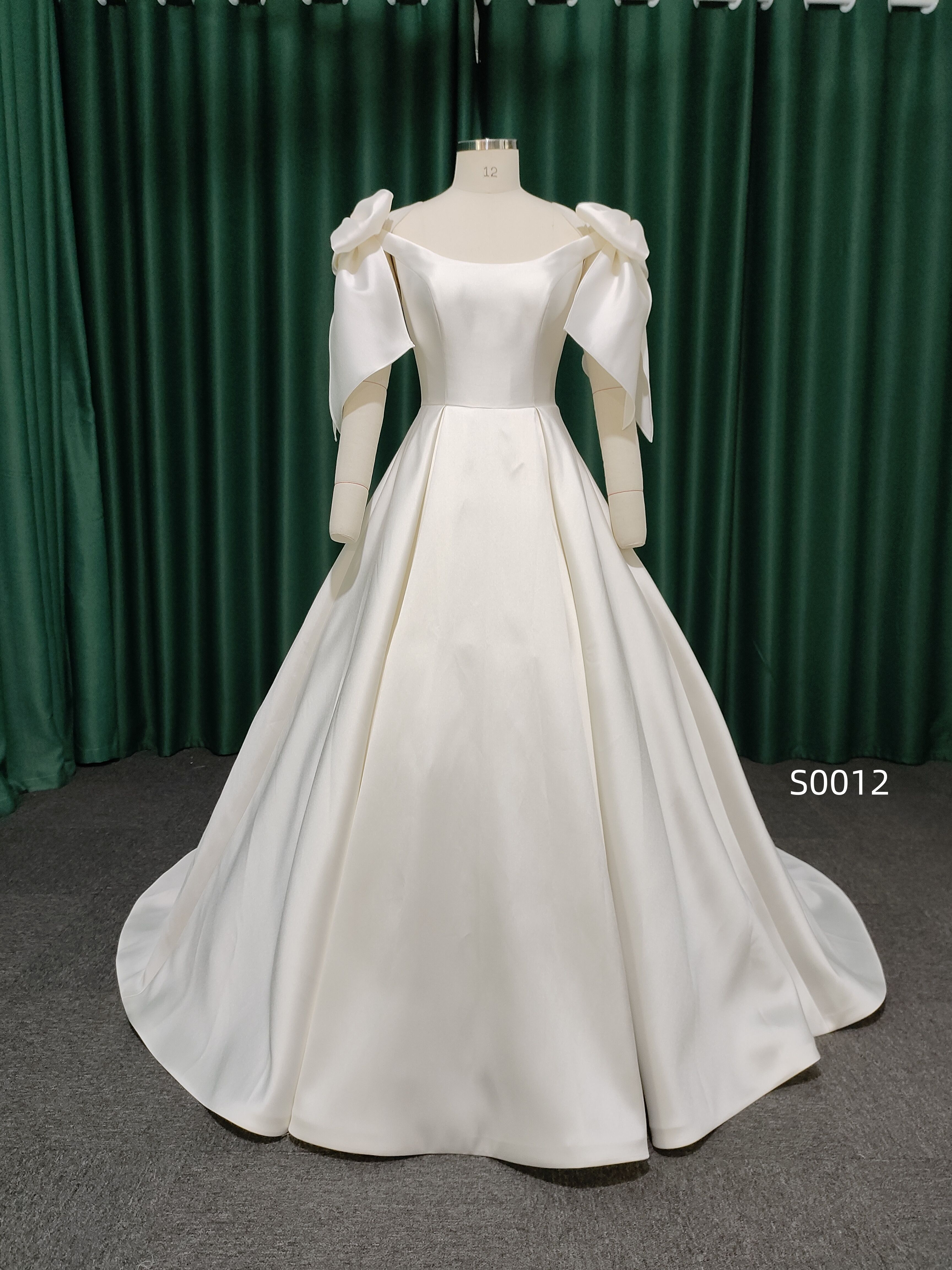 Chantilly Bridal S0012