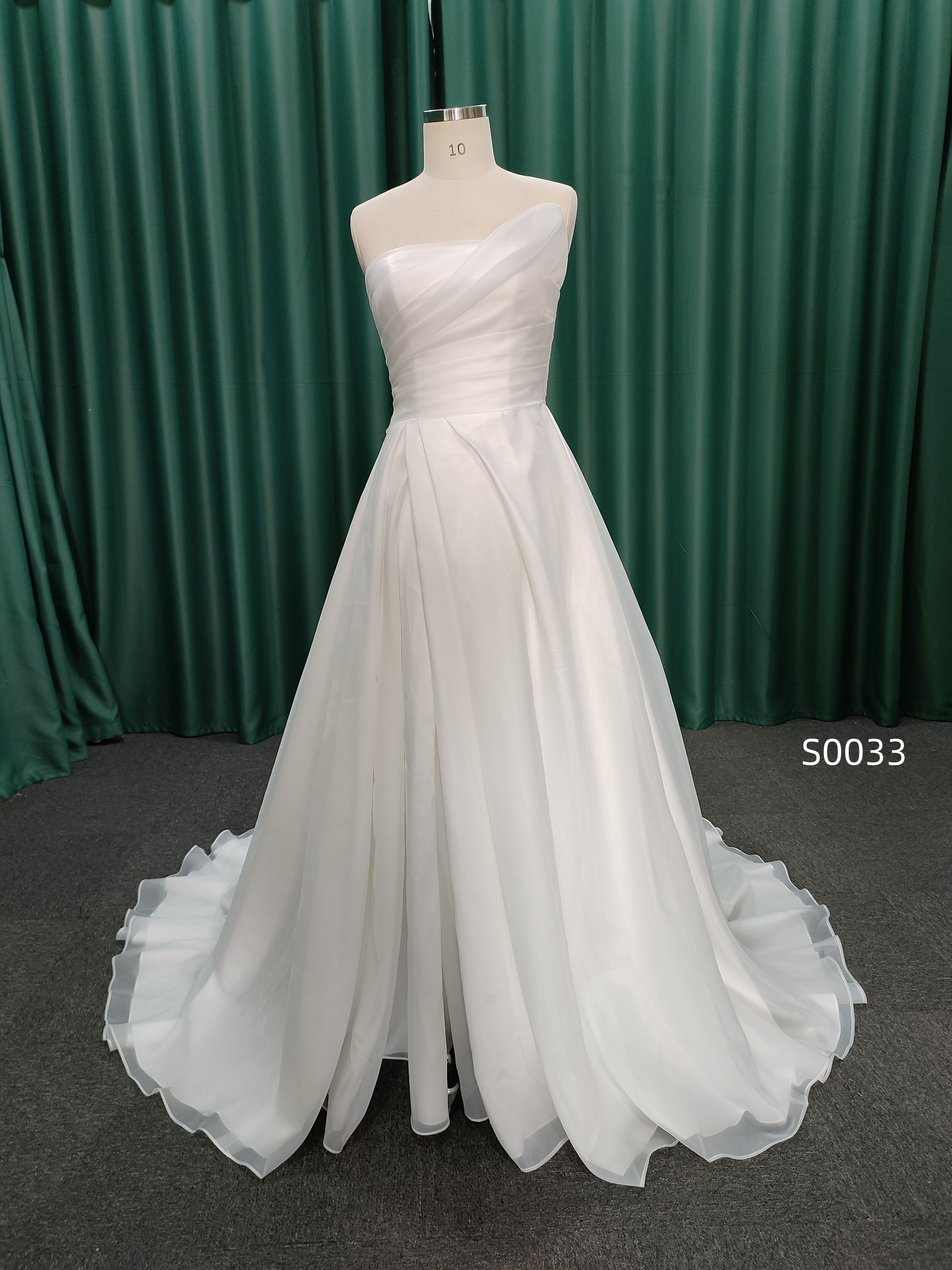 Chantilly Bridal S0033