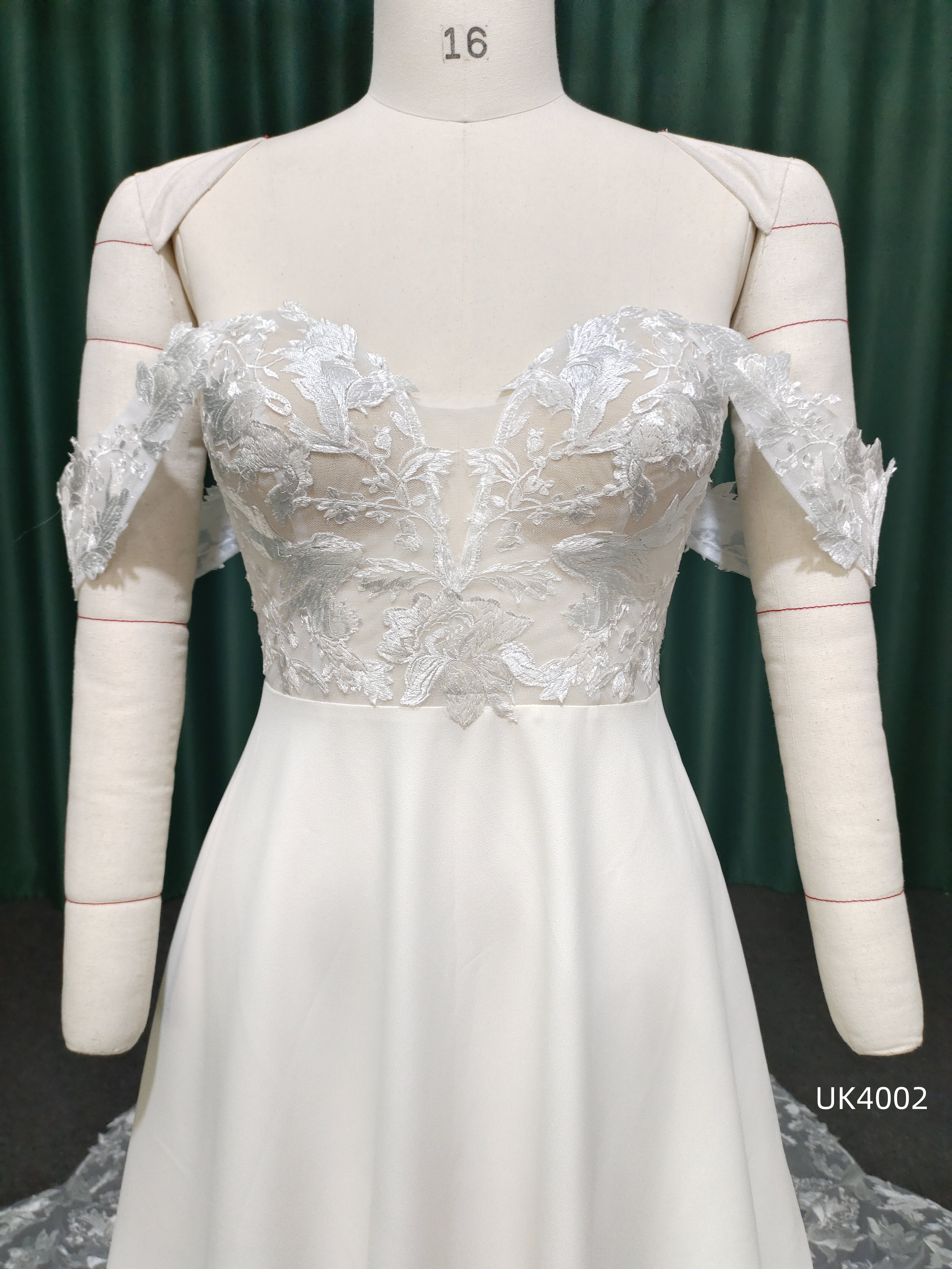 Chantilly Bridal UK4002 - 2