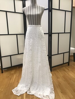 lagervara spetskjol