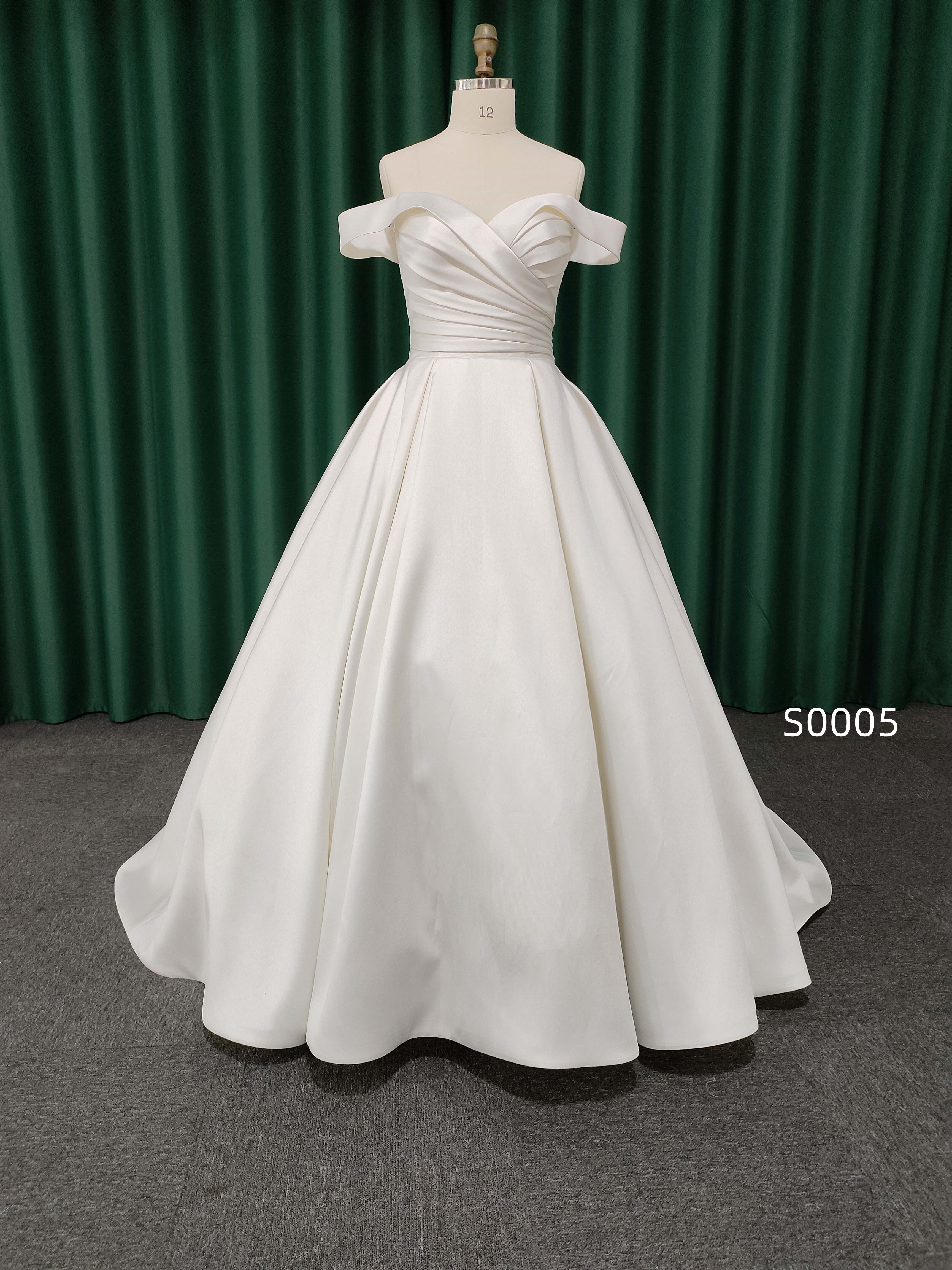 Chantilly Bridal S0005