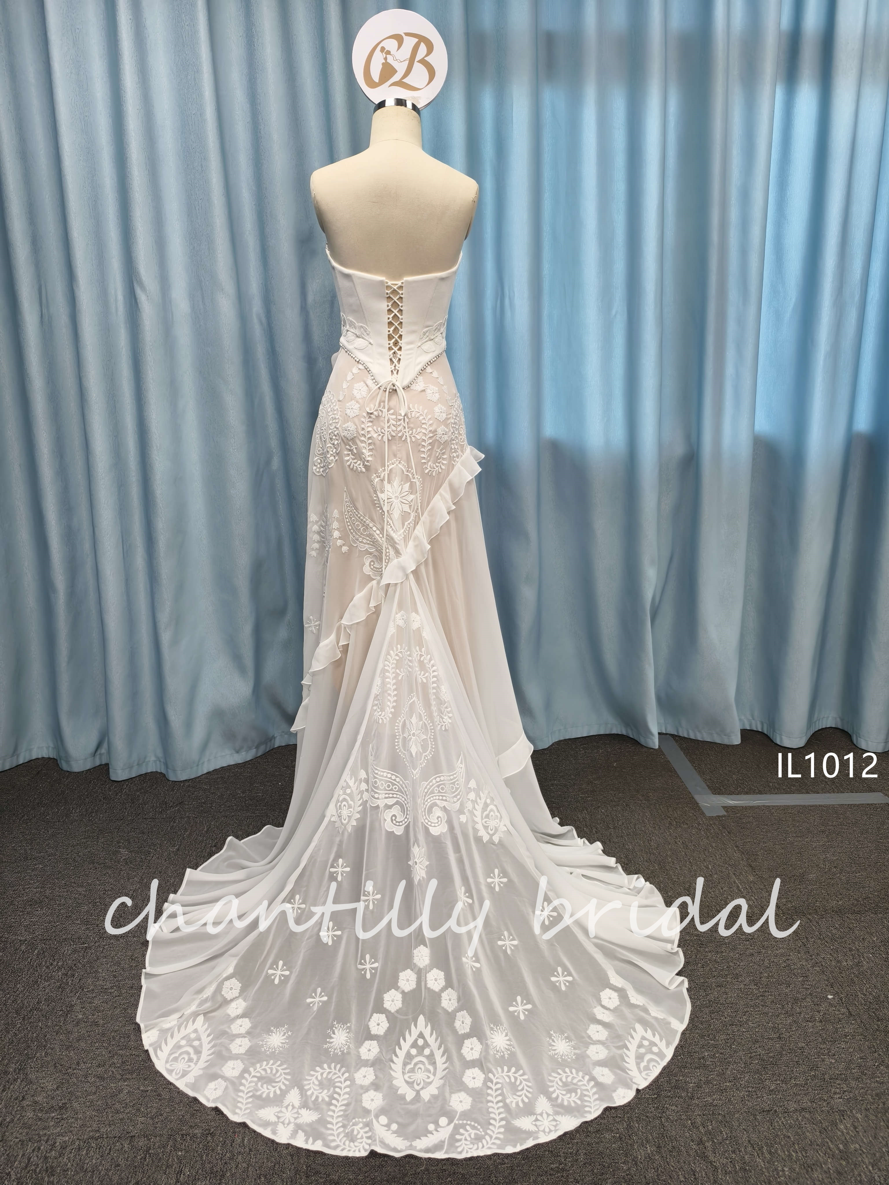 Chantilly Bridal  IL1012