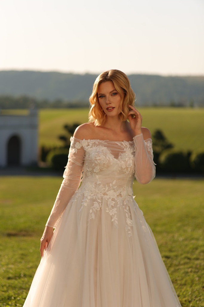 Angela Bianca 1112 - 3